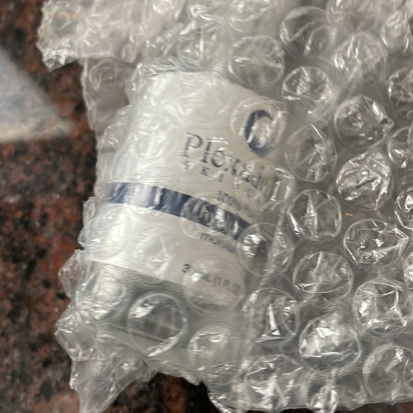 100 💯 pure hyaluronic moisturizer only one more in stock! - Picture 4 of 4